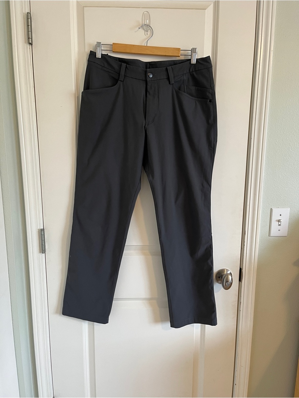 lululemon athletica Men's Grey ABC 5 pocket pant Chinos